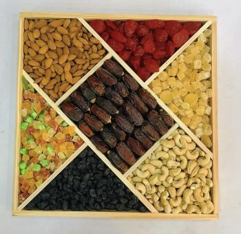 Mix Nuts & Dates Box